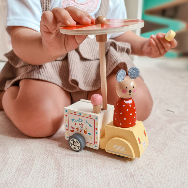 Moulin Roty Ice Cream Delivery Tricycle First Impression